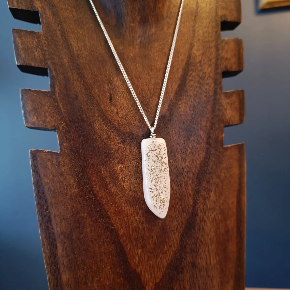 Large Spear Clear and Raw Agate stone