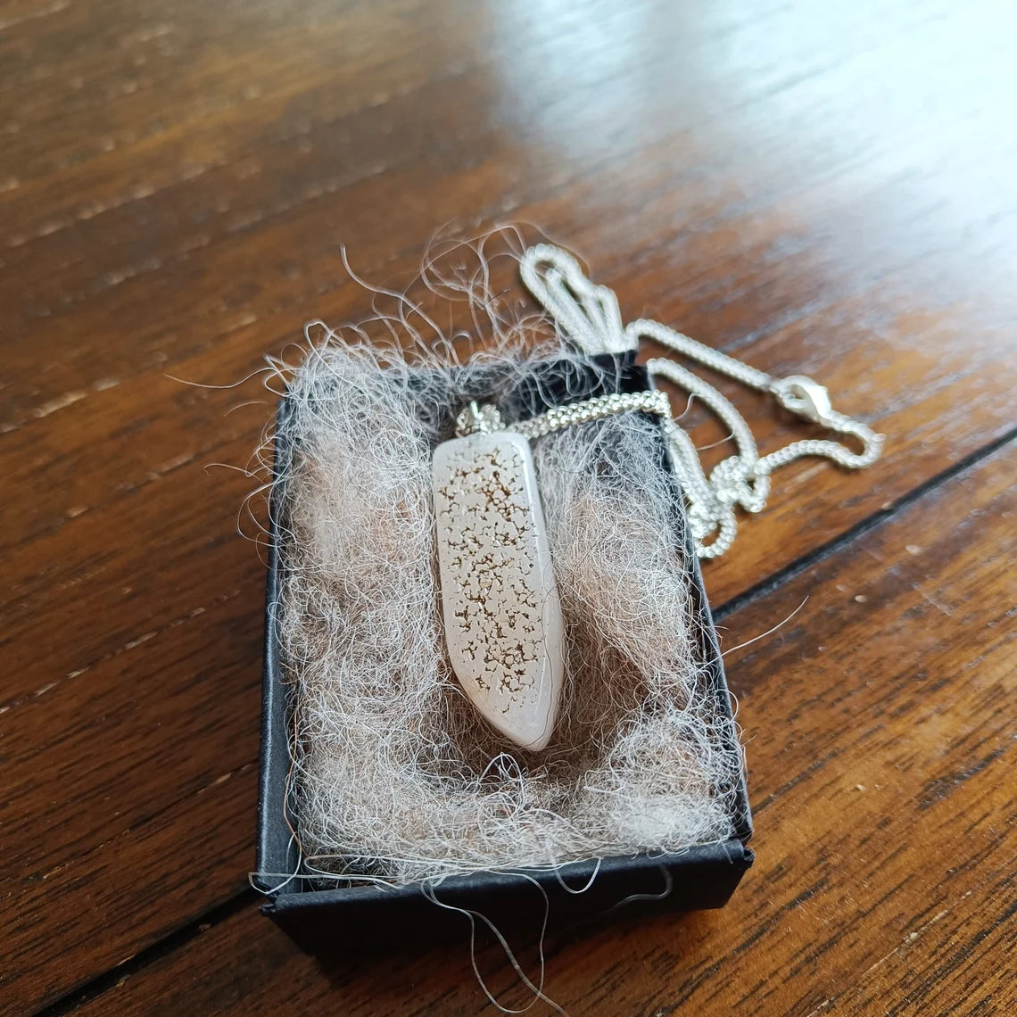 Large Spear Clear and Raw Agate stone